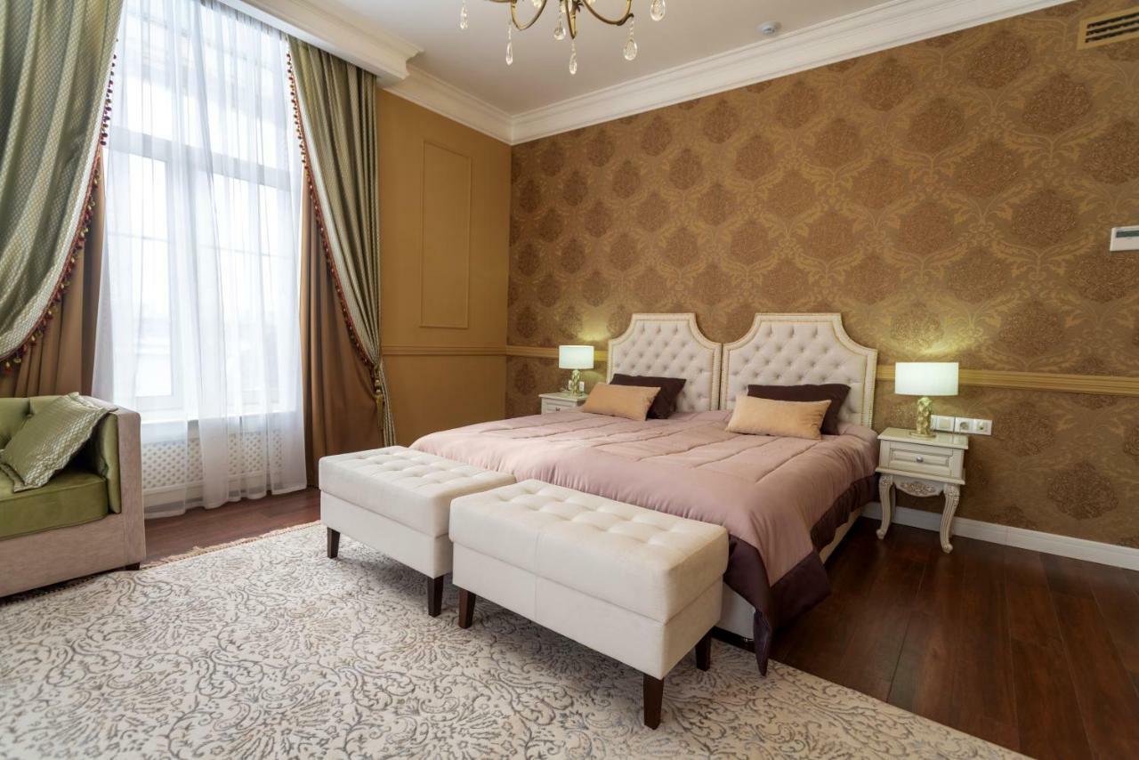 Hotel Royal Bv Ustʼ-Kamenogorsk Exterior foto